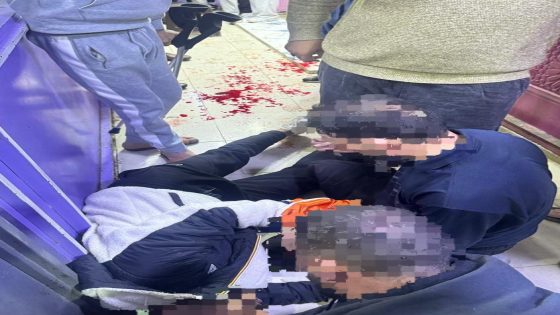 تيفلت.. إصـ ـابة خطـ ـيرة لبائع هواتف في اعتـ ـداء بالسـ ـلاح الأبيض وسط سوق المعروف بالهاتف…