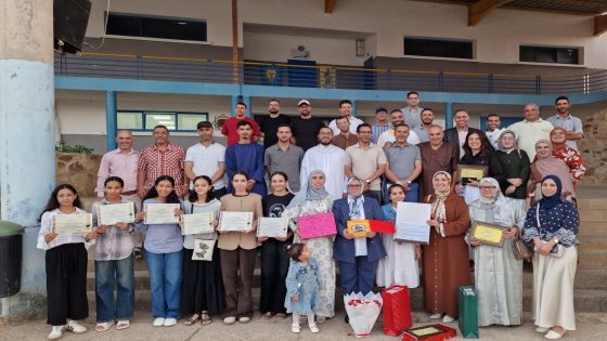 القصر الكبير : الطبري الاعدادية تحتفي بمديرتها و متفوقيها في حفل بهيج