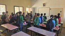 بين الويدان/ أزيلال : جمعية تلزاط ومؤسسة «زيرو برد» توزعان 170 محفظة مدرسية لفائدة تلاميذ العالم القروي